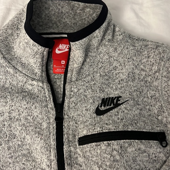 Nike Zip Up - Picture 2 of 3